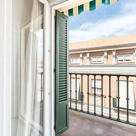 Gran Apartamento En El Centro Historico Con Parking Gratuito 4 Por Keywise Apartment